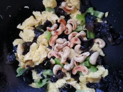 Make Cashew eggs step 11