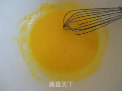 Make Carnation cake rolls step 2
