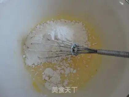 Make Carnation cake rolls step 4