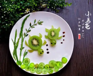Make Little turtle fruit platter step 4
