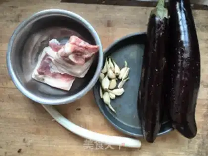 Make Meat and eggplant step 0