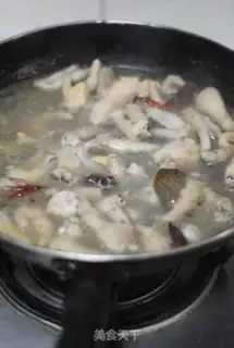 Make Pepper loves chicken claws step 7