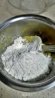 Make raisin cookies step 4