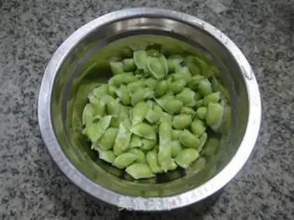 Make Squeeze the veggies white and fried beans step 1