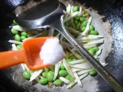 Make Squeeze the veggies white and fried beans step 6