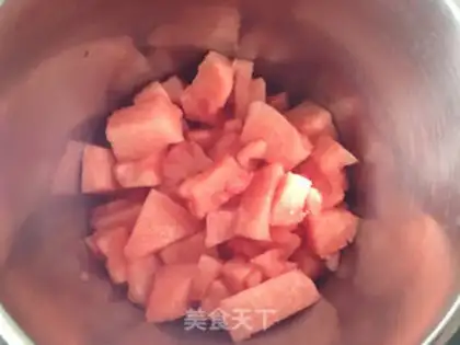 Make Watermelon juice step 1