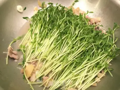 Make Take the pea seed step 5