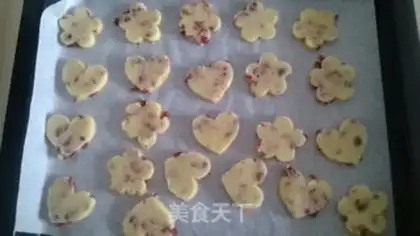 Make Cranberry cookies step 7