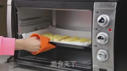 Make Garlic toast step 4