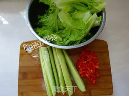 Make Spicy dress, bean roll step 1