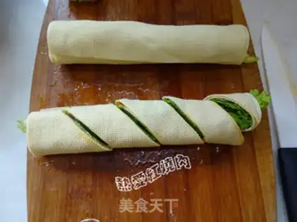 Make Spicy dress, bean roll step 7