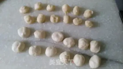 Make Fresh meat mooncake step 1