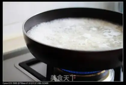 Make A bowl of clean soup step 3