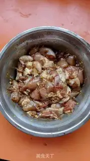 Make Red chicken-cracked abalone mushrooms step 0