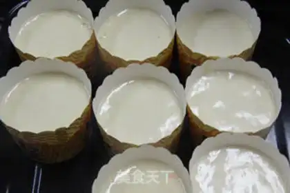 Make Honey cupcakes step 4