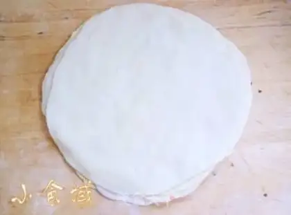Make Tore butter bread with your hands step 3