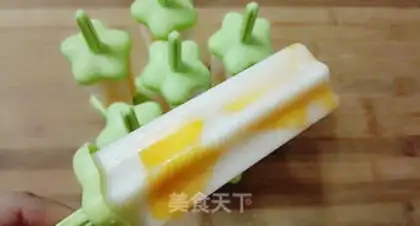 Make Coconut mango popsicle step 2