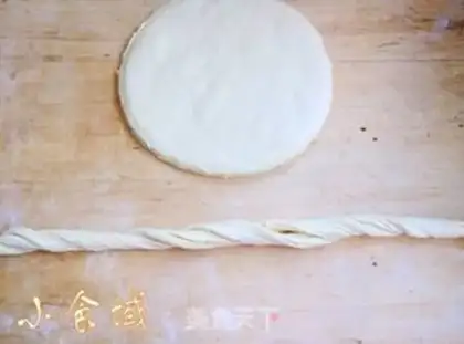 Make Tore butter bread with your hands step 6