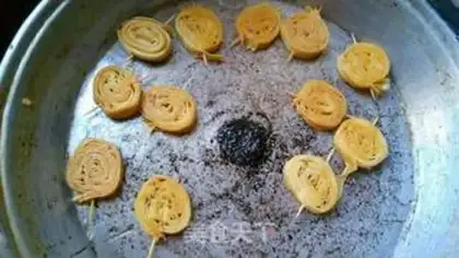 Make Fried bean rolls step 3