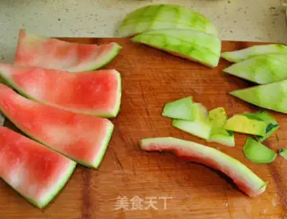 Make Spicy watermelon step 1