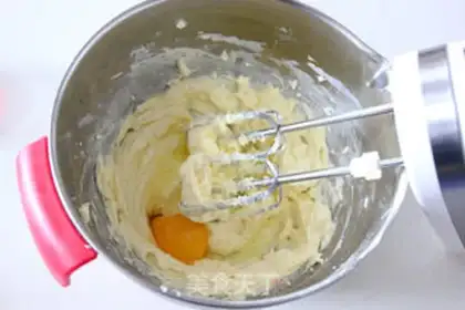 Make Black forest cheesecake step 14