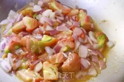 Make Tomato eggs and fried beans step 5
