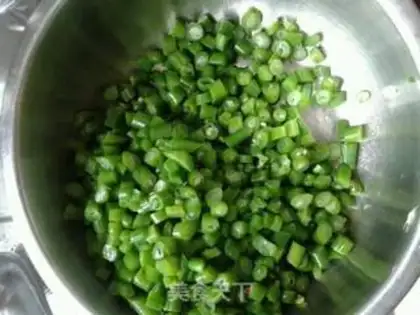 Make Knife and bean dumplings step 3