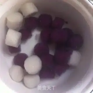Make Taco milk and fruit ice step 2