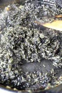 Make Fish ink, seafood step 13