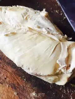 Make Three big shrimps step 2