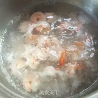 Make Butter shrimp ball Butterfly face step 5