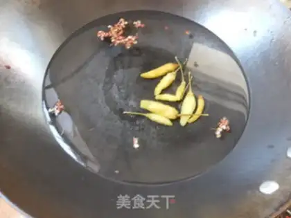 Make Piggy hoof step 5