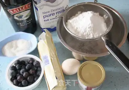 Make Bailey Blueberry Marion step 0