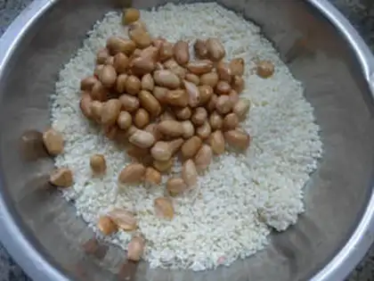 Make Peanut and rice sauce step 3