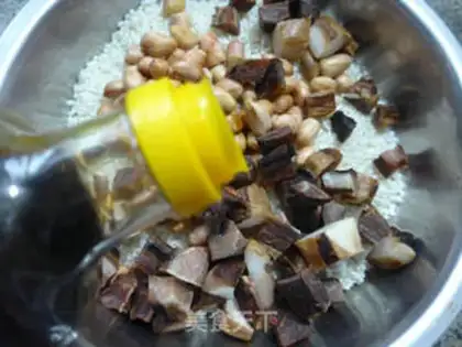 Make Peanut and rice sauce step 5