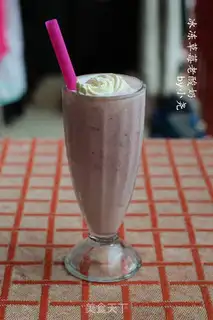Make Frozen strawberry yogurt step 3
