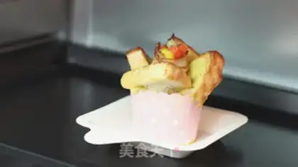 Make Toast eggs step 4