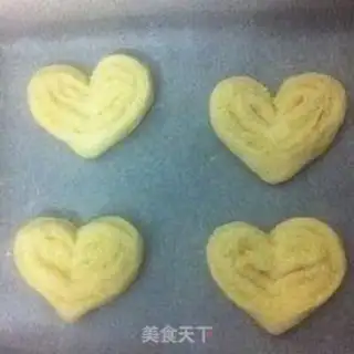 Make Heart-shaped coconut bread step 17
