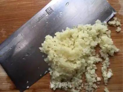 Make Garlic shrimp smelt step 2