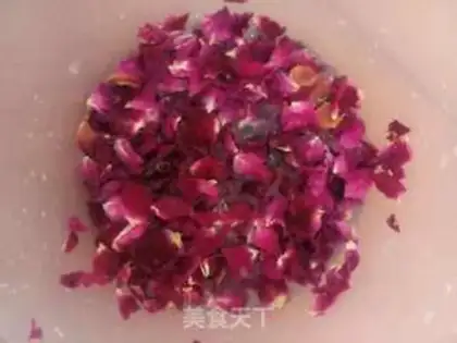 Make Rose cookies step 1