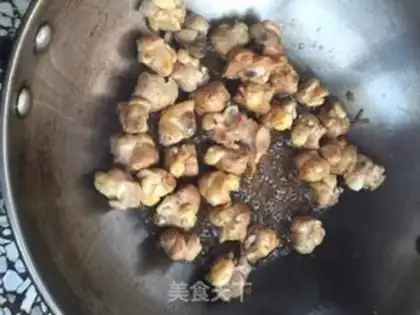 Make Cricket bone fried onions step 5