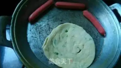 Make Hand grab cake step 2