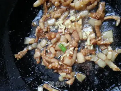 Make Three shrimp noodles step 21