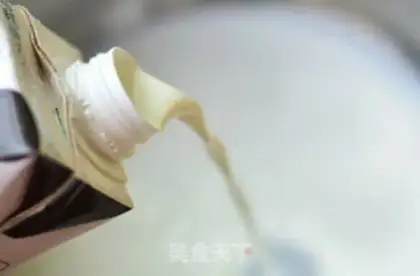 Make Milk watermelon pudding step 1