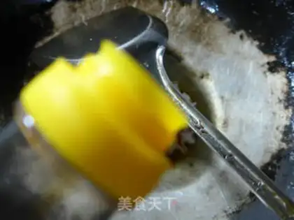 Make Squeeze the raisins and tofu step 3