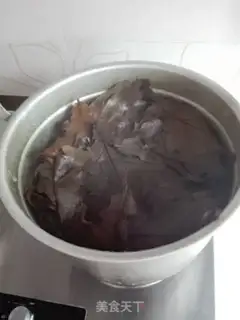 Make Pineapple leaves step 1