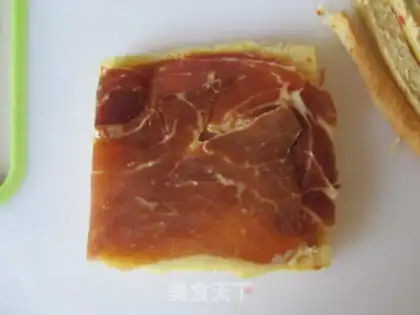 Make Ham butter and fruit toast step 4