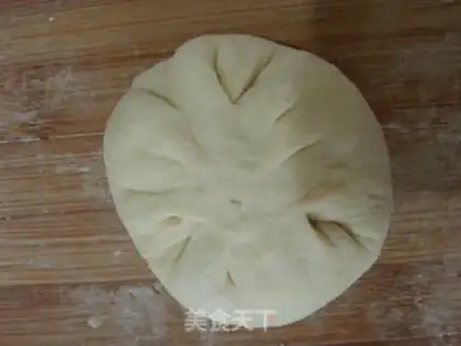Make Puffed coconut bread step 5