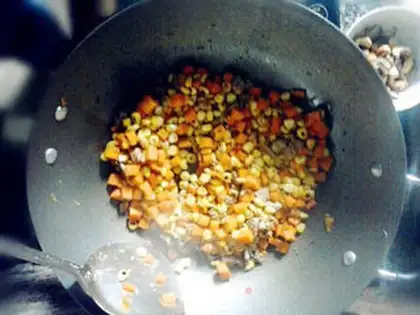 Make Gold corn, cashew nuts step 5