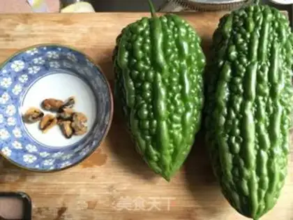 Make Bones soup with bitter bean step 0